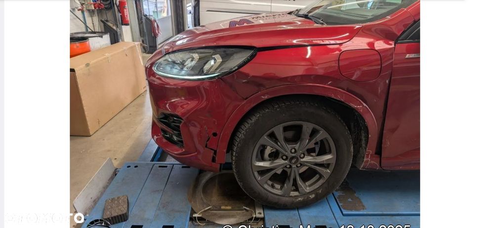 Ford Kuga 2.5 Duratec PHEV ST-LINE - 19