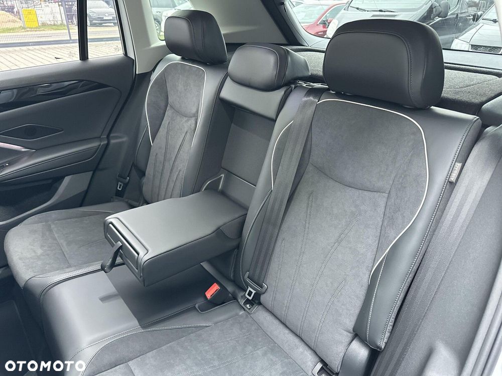 Volkswagen Tiguan - 16