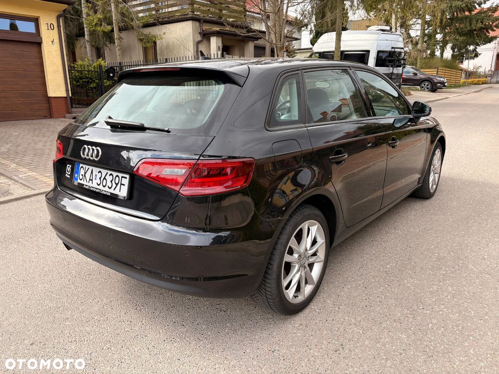 Audi A3 Sportback - 2