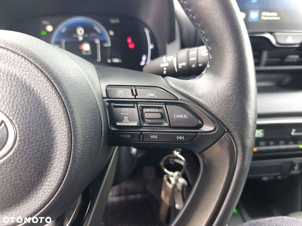 Toyota Yaris Hybrid 1.5 Style - 35