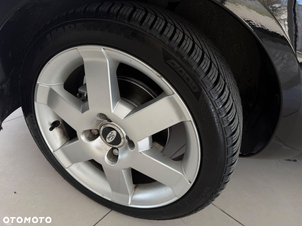 Ford Streetka 1.6 Luxury - 18