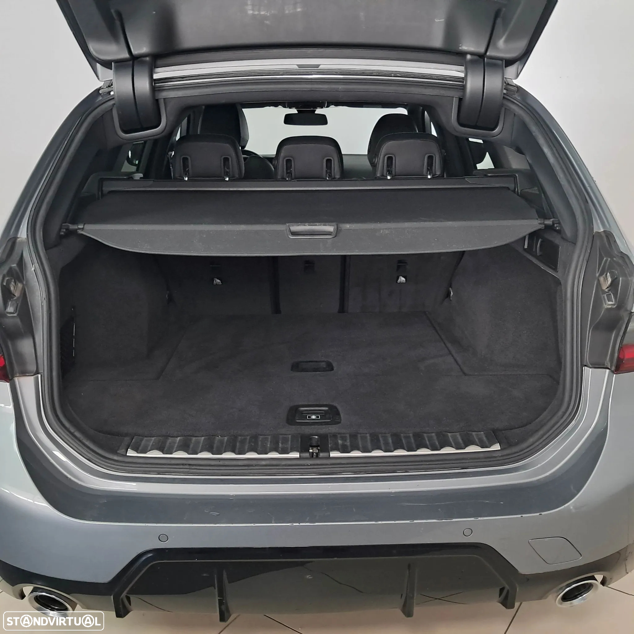 BMW 320 d Touring Pack Desportivo M Auto - 13
