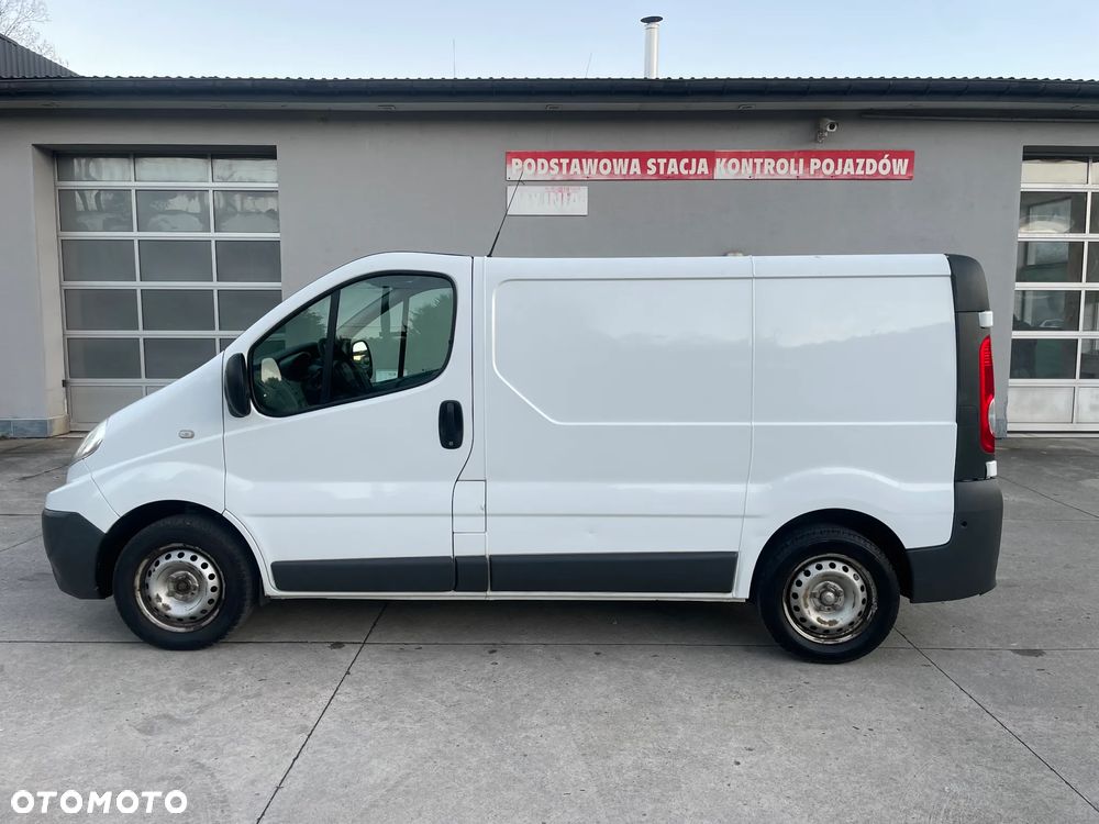 Renault Trafic - 10