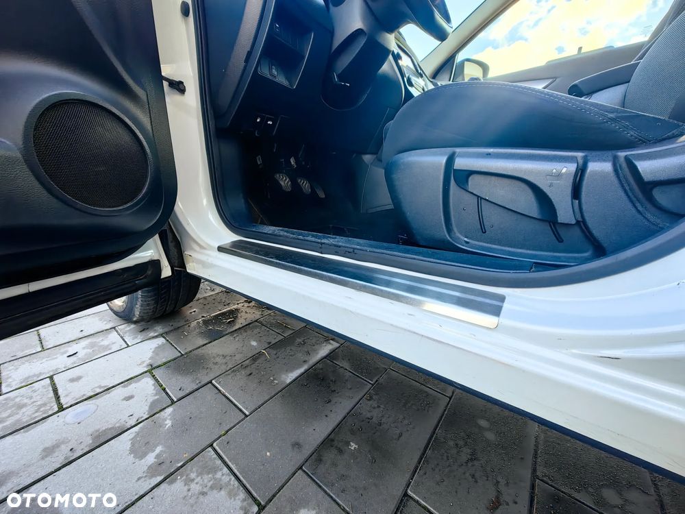 Nissan Qashqai 1.2 DIG-T N-Connecta EU6 - 13