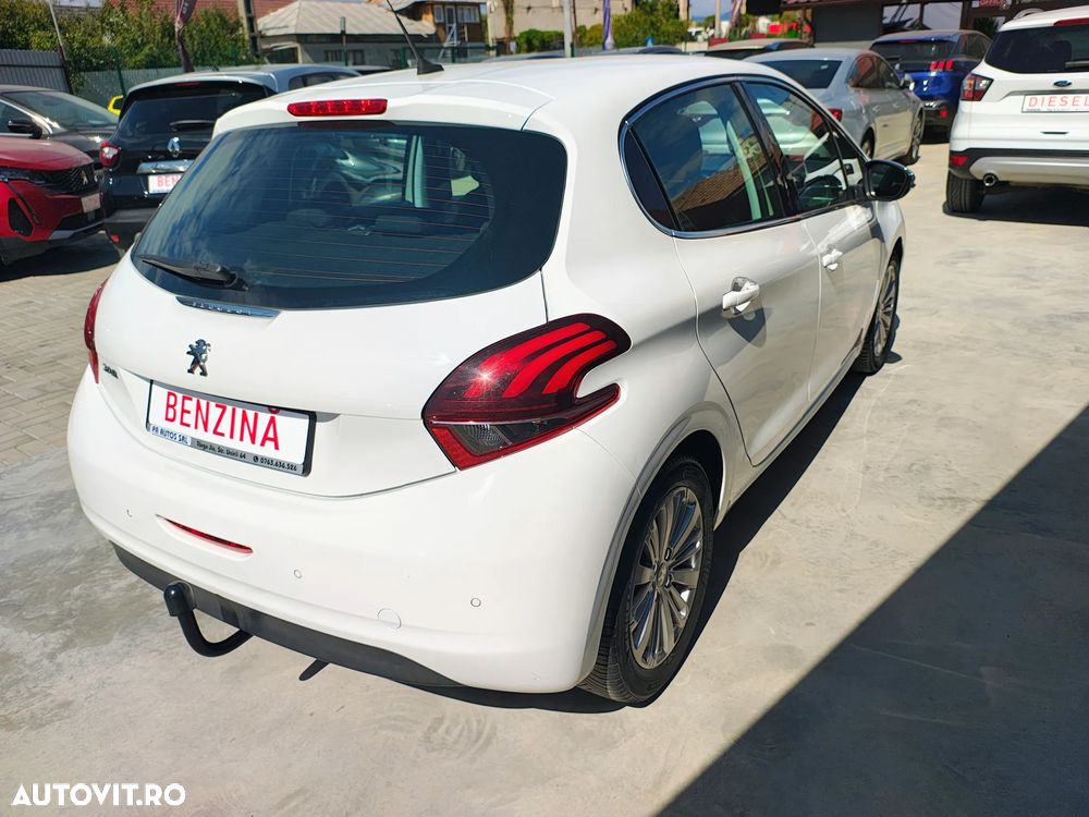 Peugeot 208 PureTech 110 Stop & Start EAT6 Allure - 26