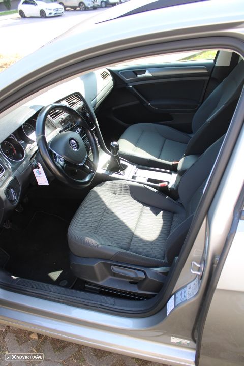 VW Golf Variant 1.6 TDi Confortline - 5