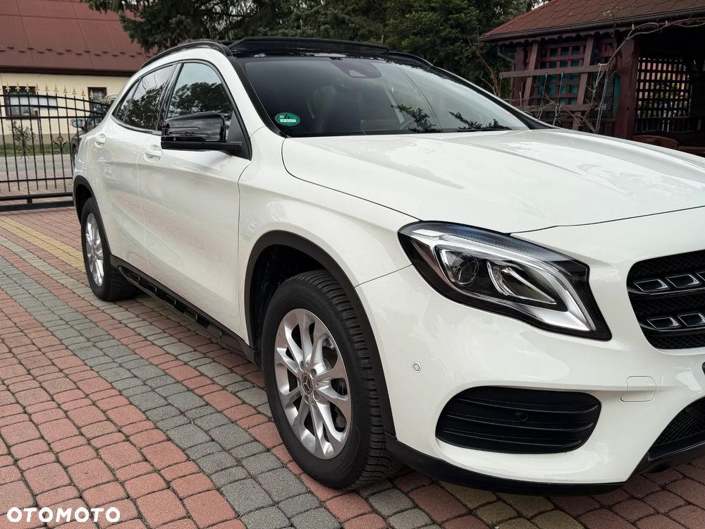 Mercedes-Benz GLA 250 4Matic 7G-DCT AMG Line - 4