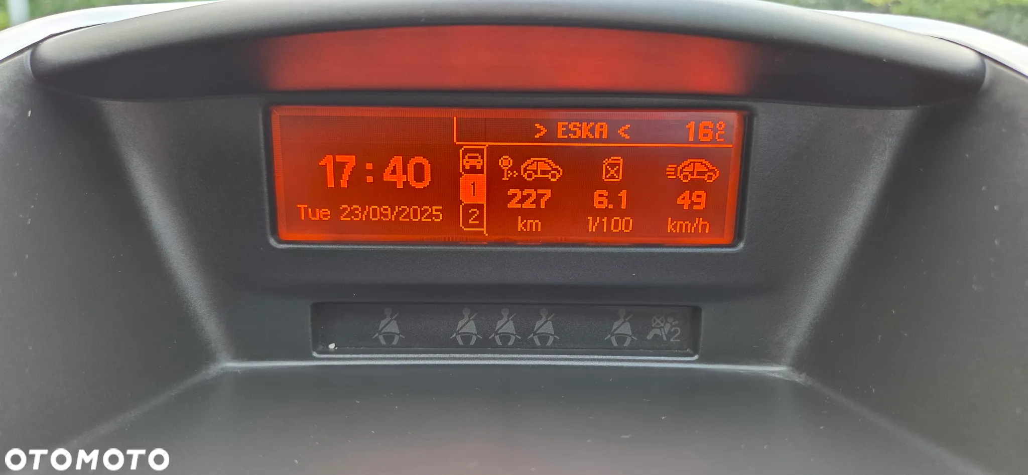Peugeot 207 1.6 HDi Tendance - 20