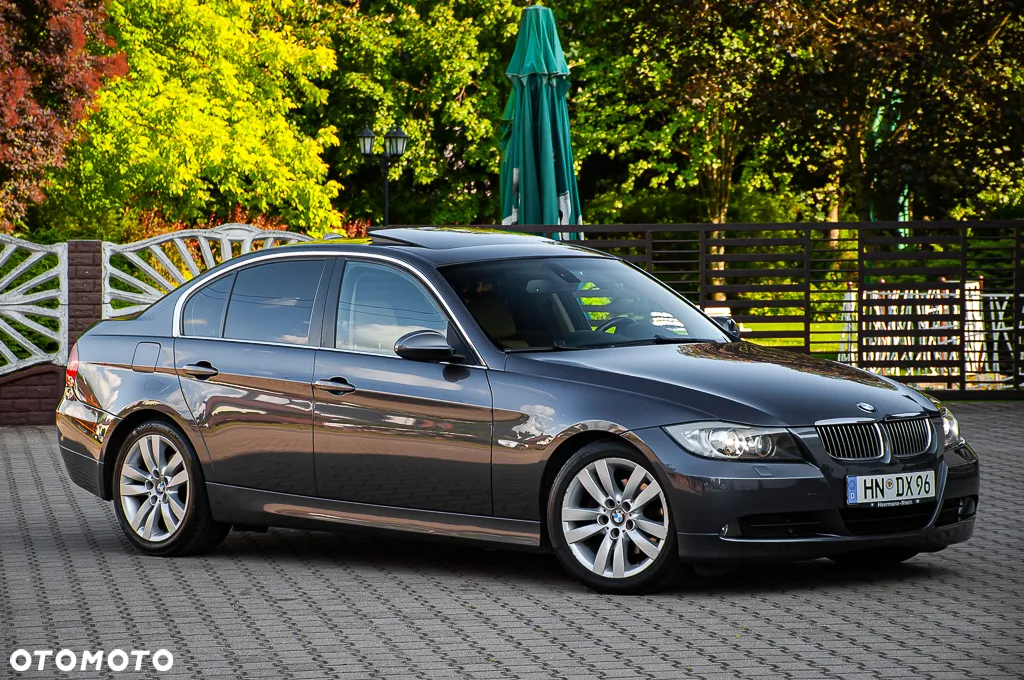 BMW Seria 3 325i - 12