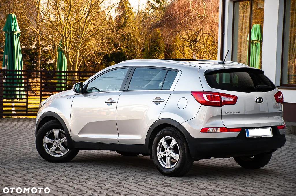 Kia Sportage 2.0 CRDI 4WD Automatik Dream-Team Edition - 13