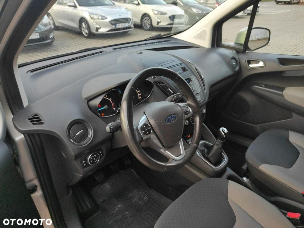 Ford Tourneo Courier 1.0 EcoBoost Titanium - 9