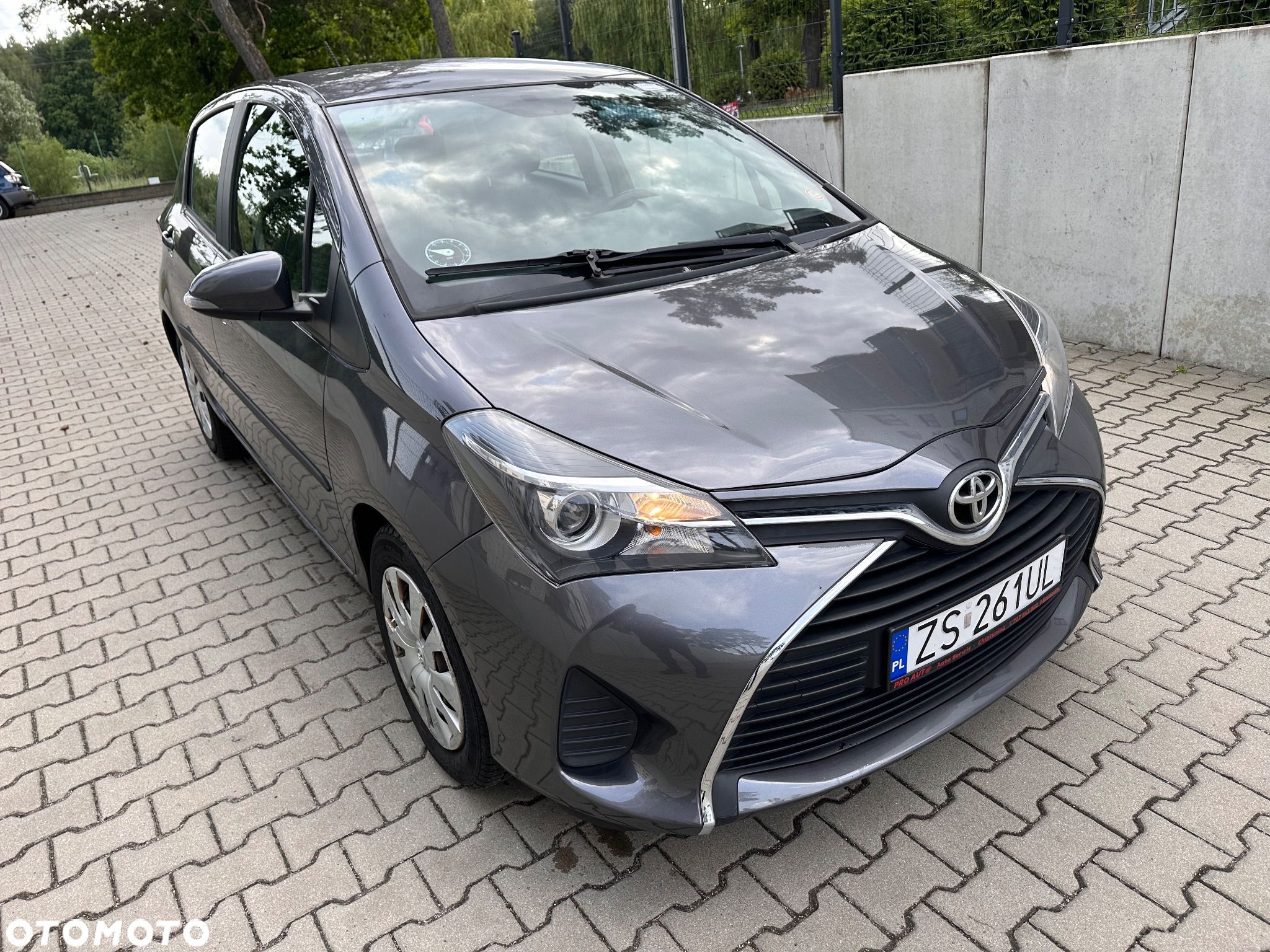 Toyota Yaris 1.0 VVT-i - 1