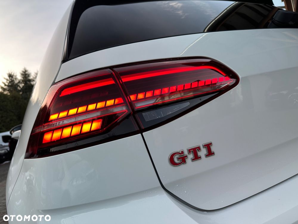 Volkswagen Golf 2.0 TSI BMT GTI Performance DSG - 36