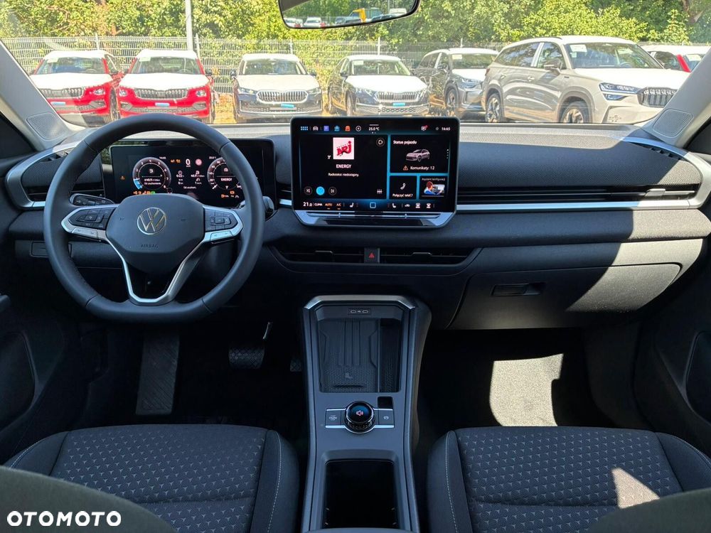 Volkswagen T-Roc - 13