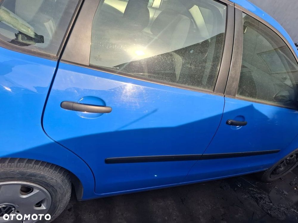 DRZWI PRAWE TYŁ TYLNIE TYLNE VW POLO 9N3 IV LIFT LA5F 5D - 1