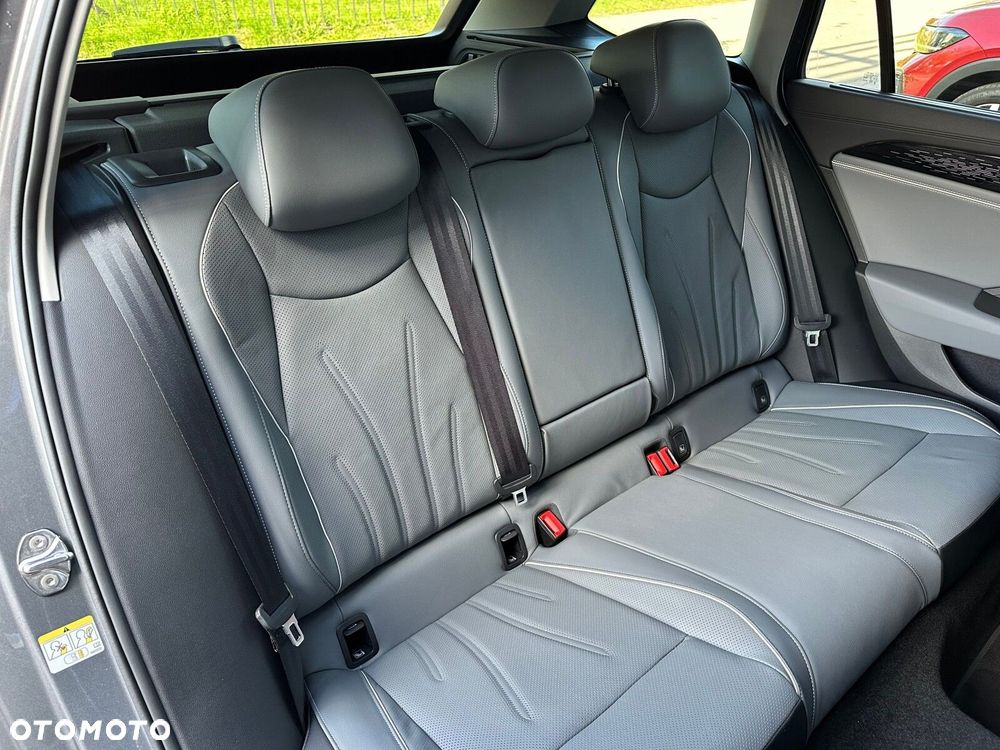 Volkswagen Passat Variant 1.5 TSI ACT mHEV Elegance DSG - 16