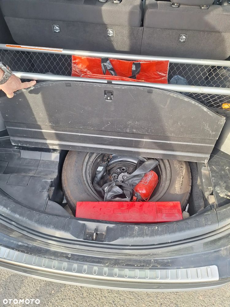 Toyota RAV4 - 10