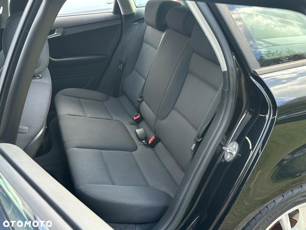 Audi A3 Sportback 1.6 TDI Attraction - 24