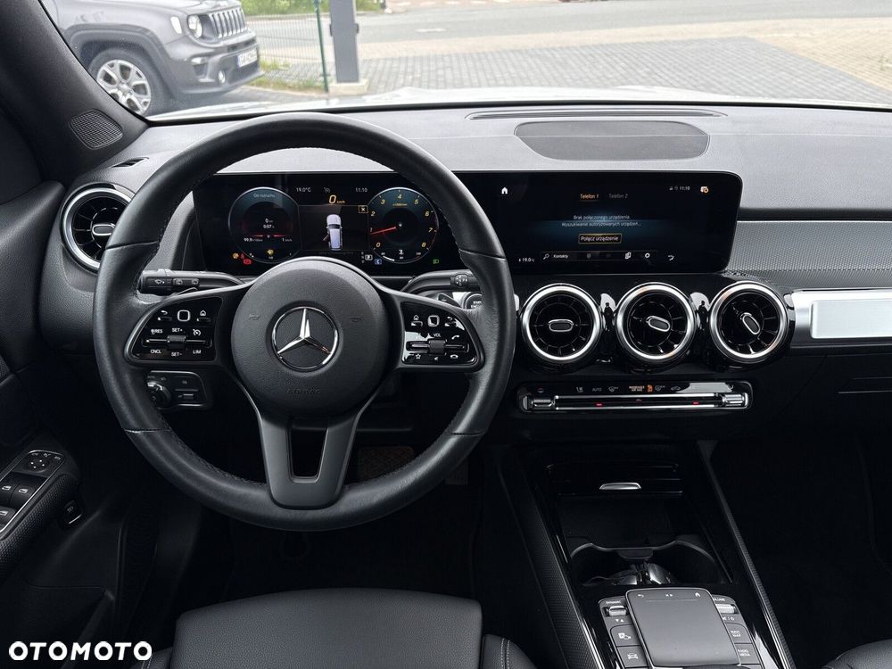 Mercedes-Benz GLB 200 7G-DCT - 12
