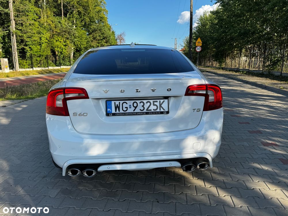 Volvo S60 T5 R-Design Kinetic - 17