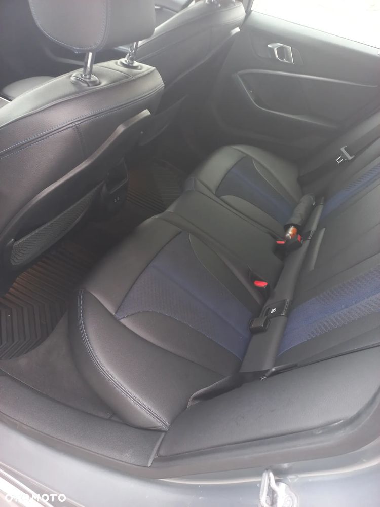 BMW Seria 2 218i M Sport - 17