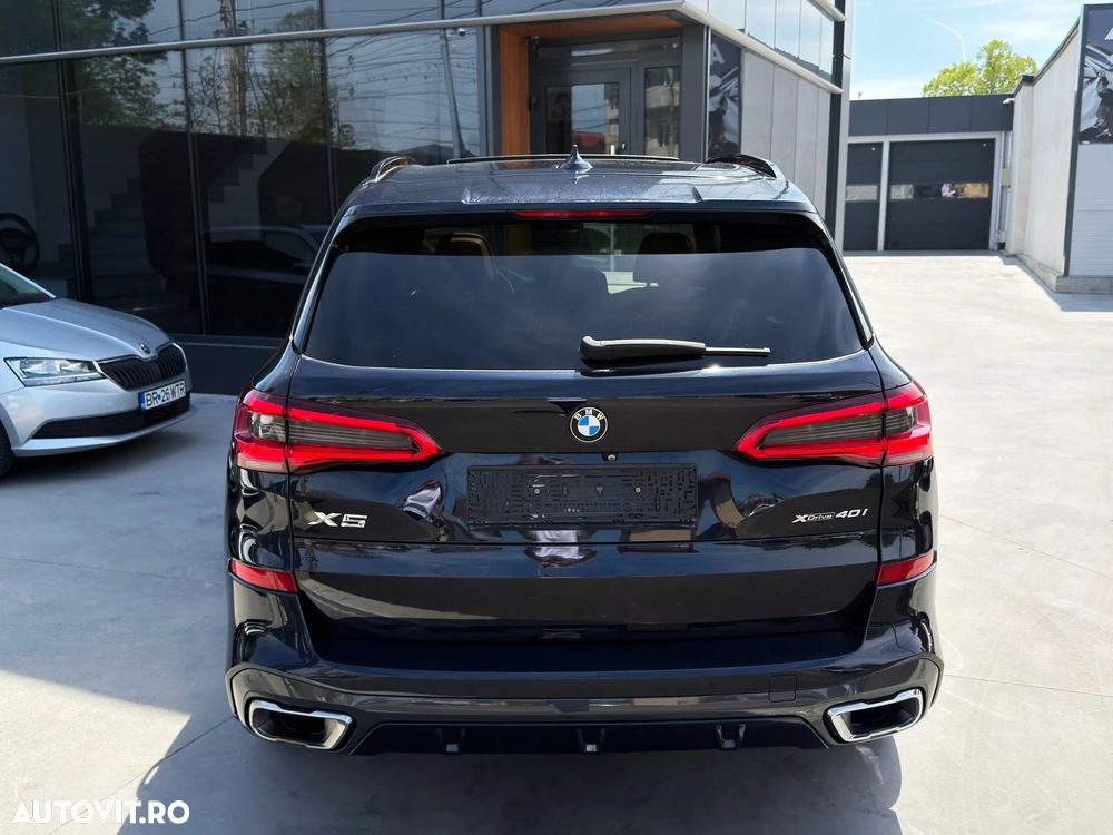BMW X5 xDrive40i - 12