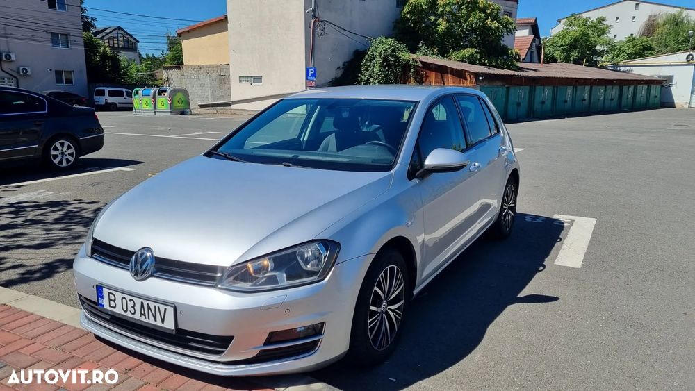 Volkswagen Golf 1.6 TDI BlueMotion Technology DSG Allstar - 1