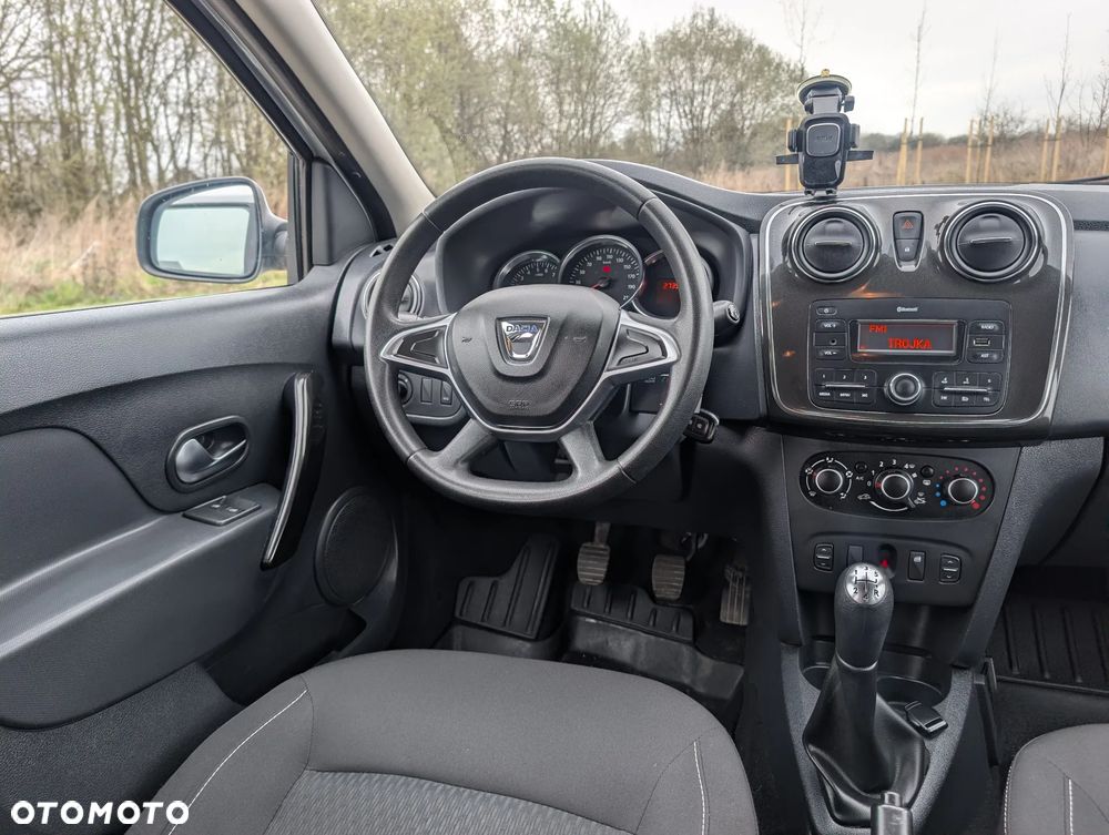 Dacia Logan 0.9 TCe Laureate S&S - 6