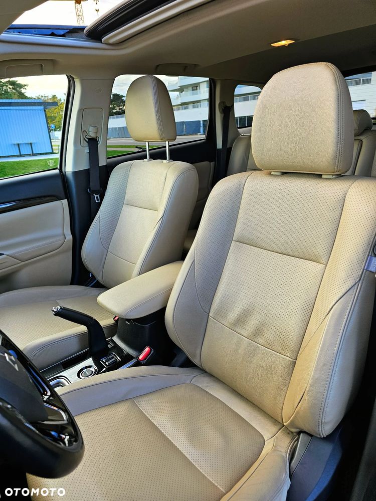 Mitsubishi Outlander 2.0 Intense 4WD CVT - 10