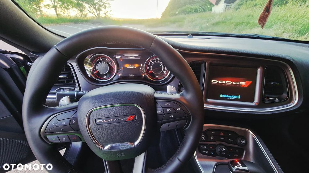 Dodge Challenger Automatik R/T Plus Scat Pack - 8