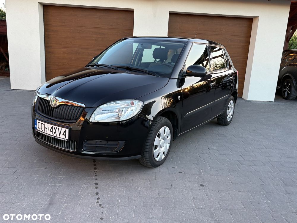 Skoda Fabia 1.2 HTP Ambiente - 2