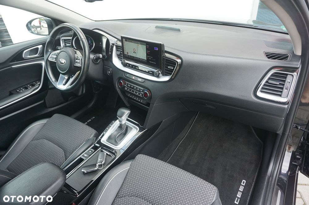 Kia Ceed 1.6 GDI PHEV XL DCT - 6