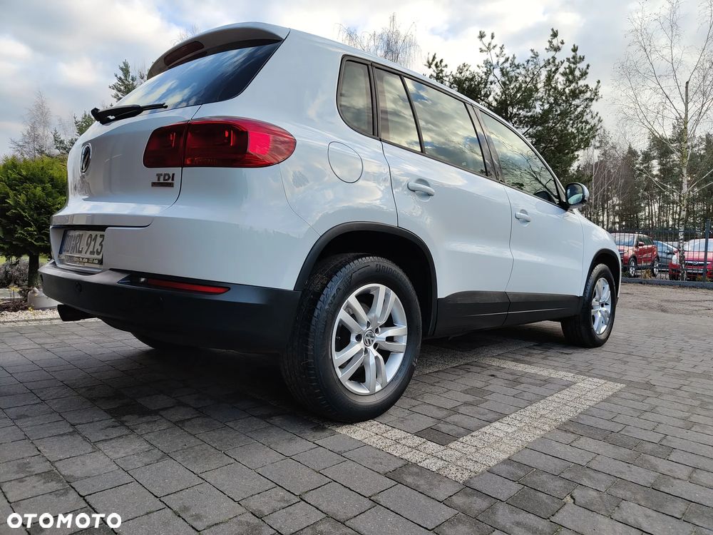 Volkswagen Tiguan 2.0 TDI DPF BlueMotion Technology Trend & Fun - 4