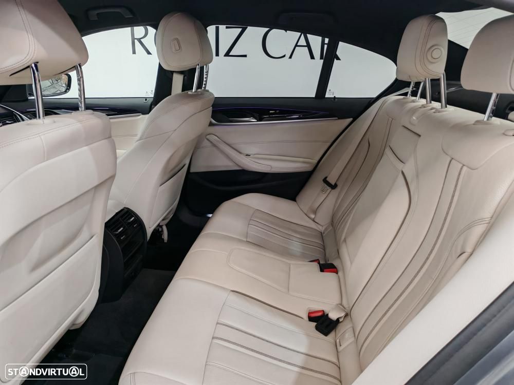 BMW 530 e iPerformance Pack M - 12