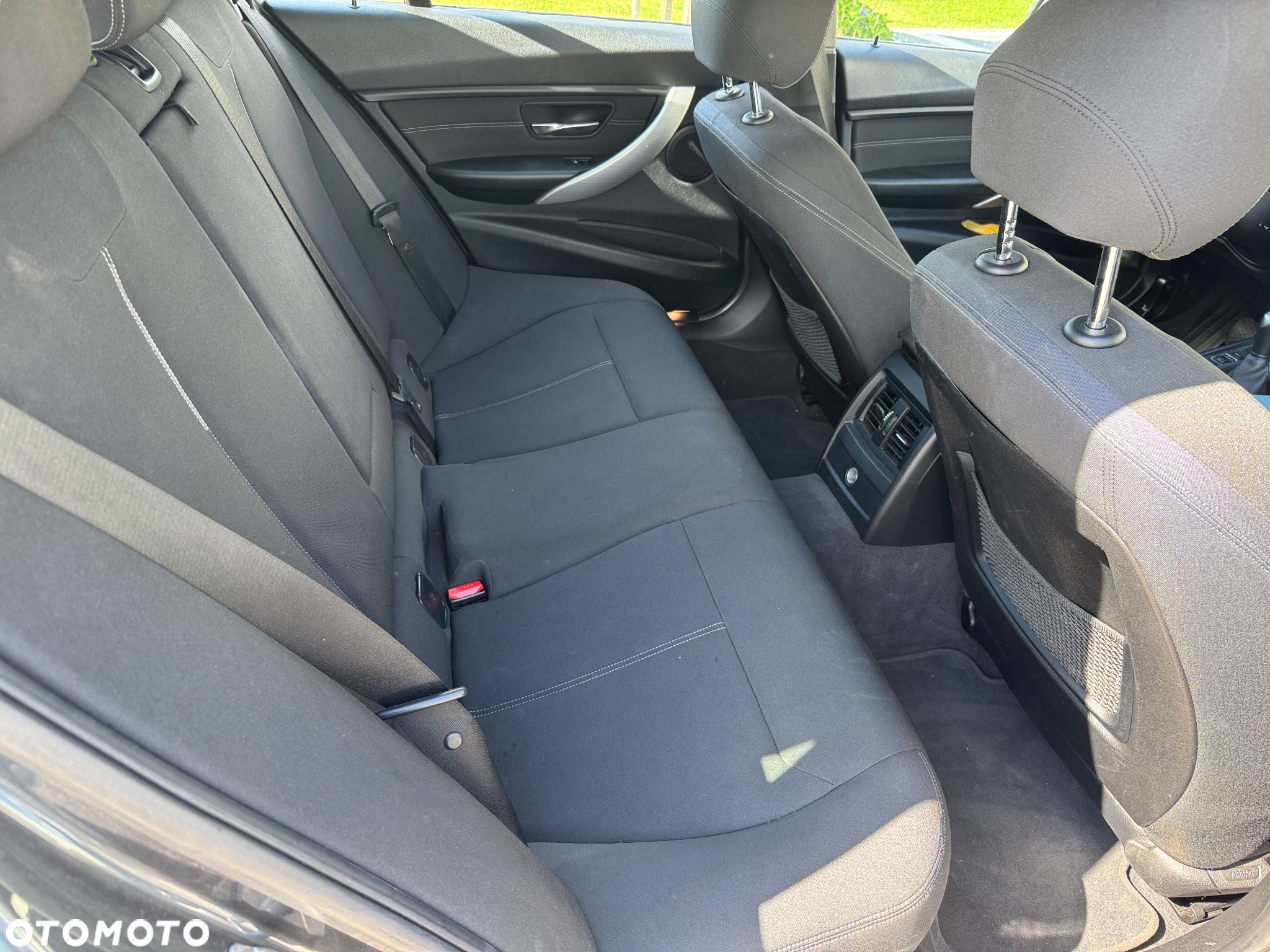 BMW Seria 3 318d Touring Sport Line - 21