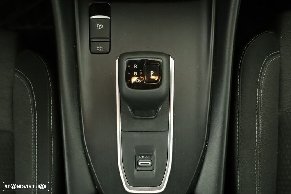 Nissan Qashqai 1.3 DIG-T N-Connecta LED Xtronic - 14