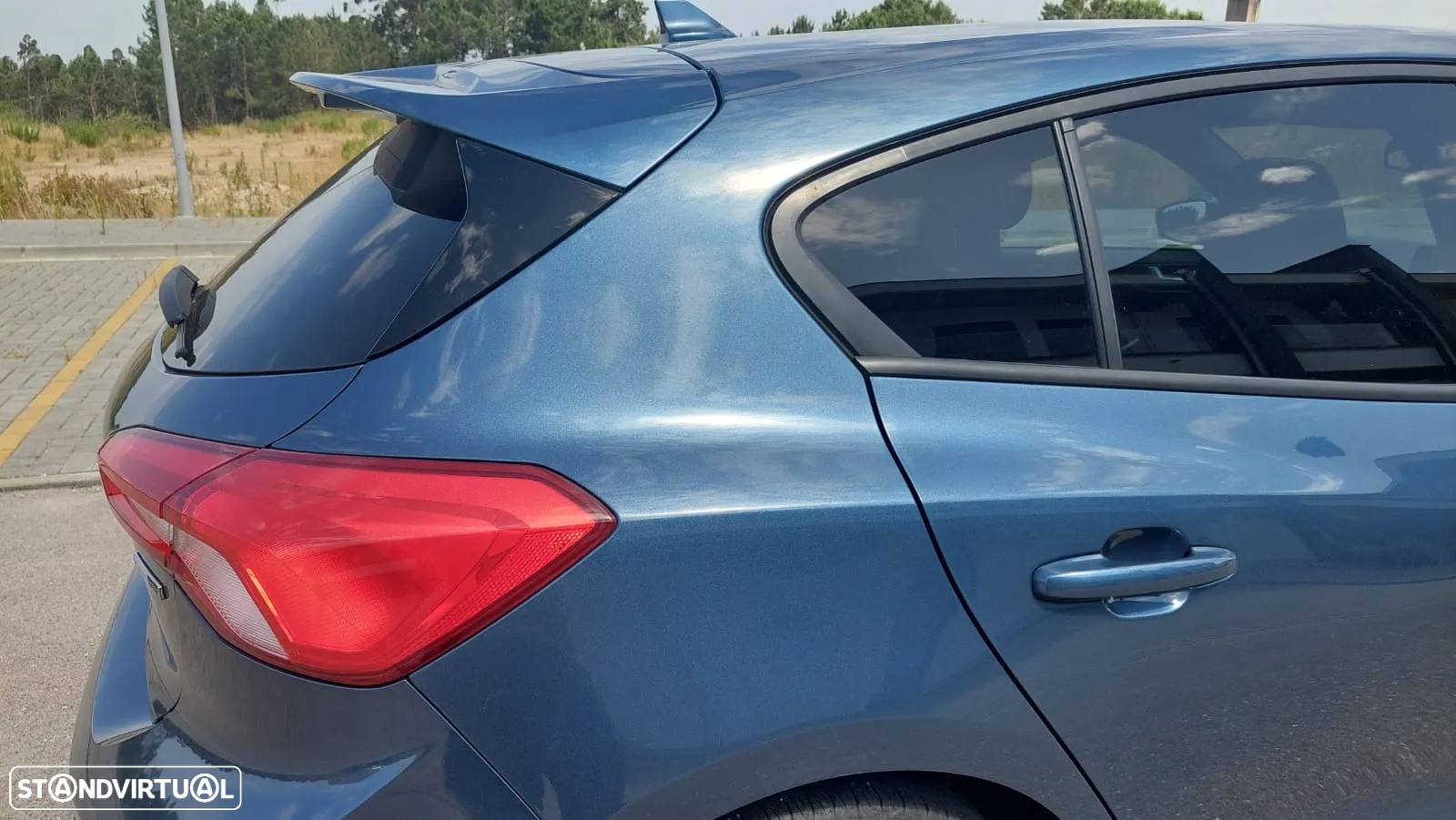Ford Focus 1.0 EcoBoost MHEV ST-Line X - 16
