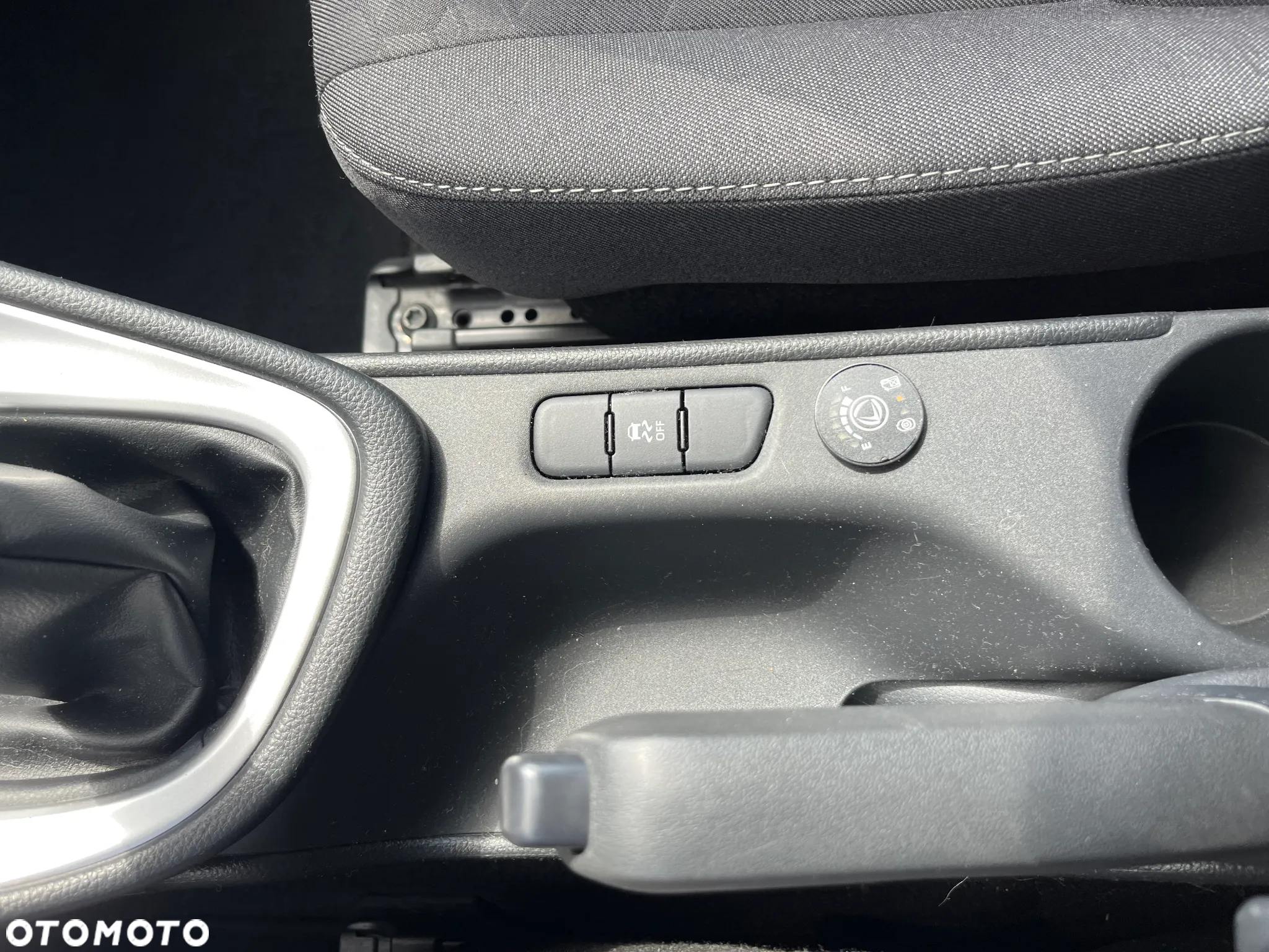 Toyota Yaris - 17