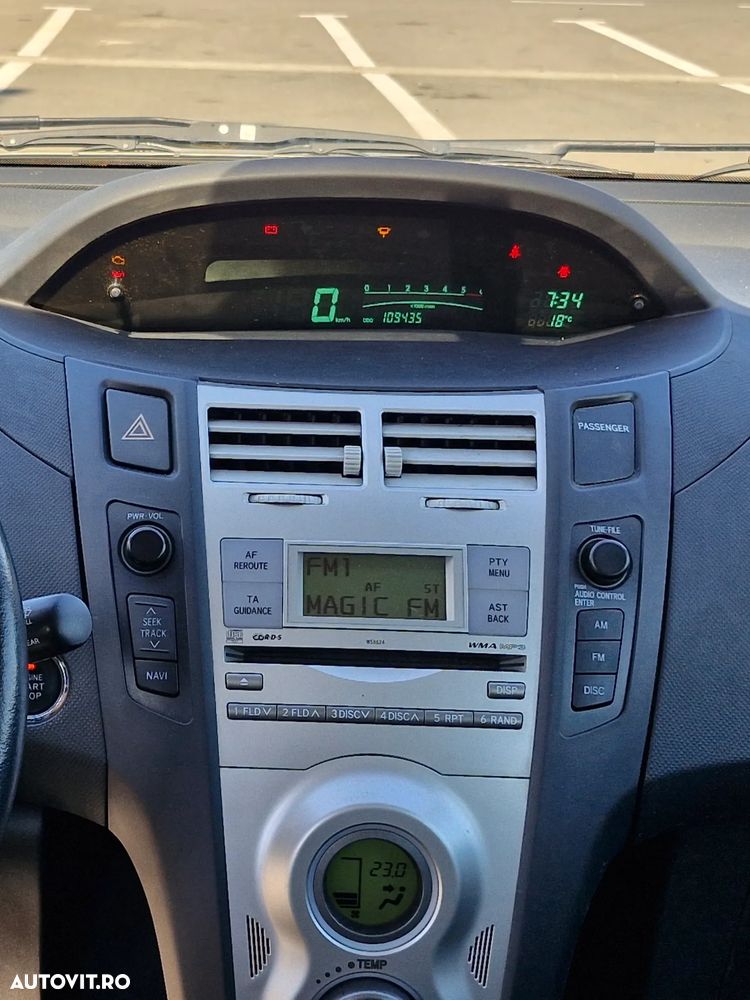 Toyota Yaris 1.4 D-4D Sol - 5