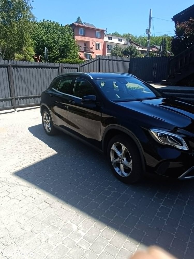 Mercedes-Benz GLA 200 7G-DCT Style - 2