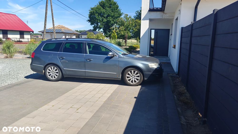 Volkswagen Passat 2.0 TDI DPF Sportline DSG - 1