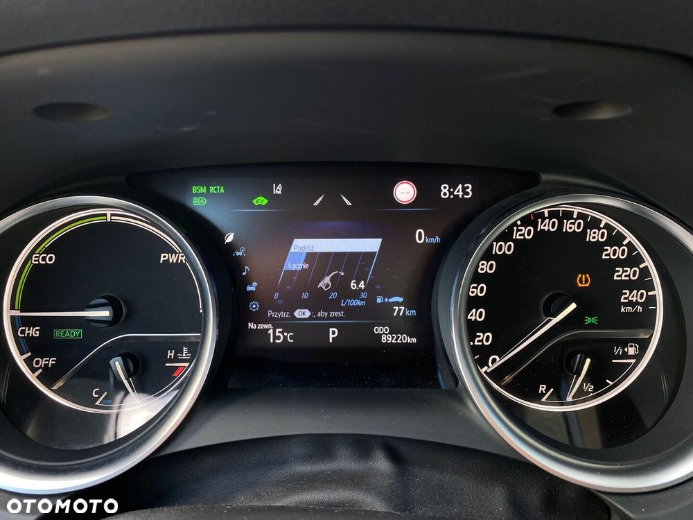 Toyota Camry 2.5 Hybrid Executive CVT - 24