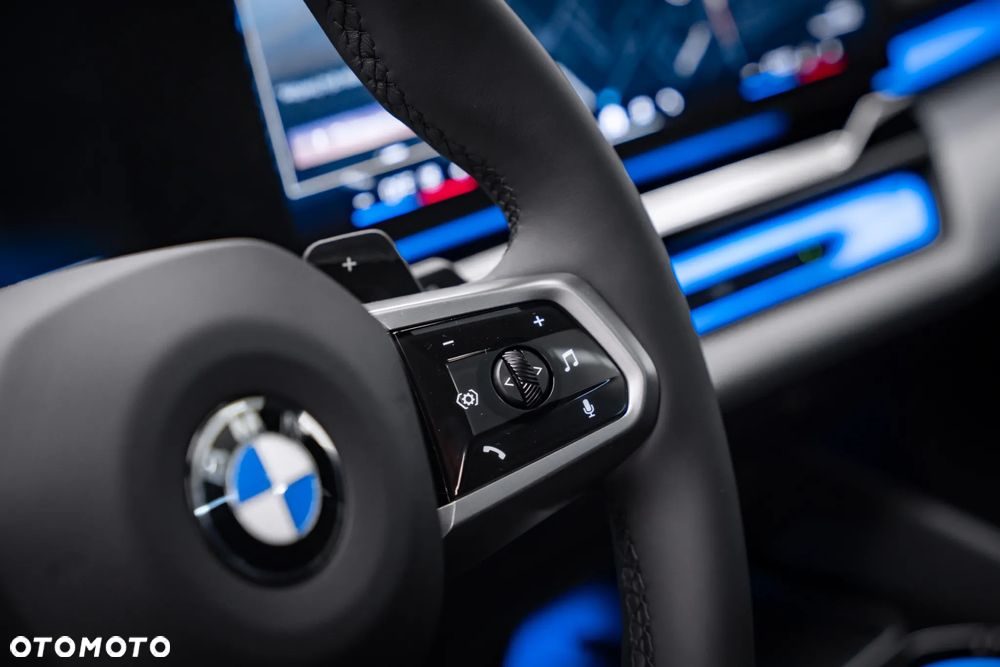 BMW Seria 5 540d xDrive mHEV M Sport - 26