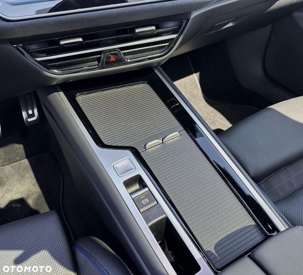 Volkswagen Passat 2.0 TSI 4Mot R-Line Plus DSG - 22