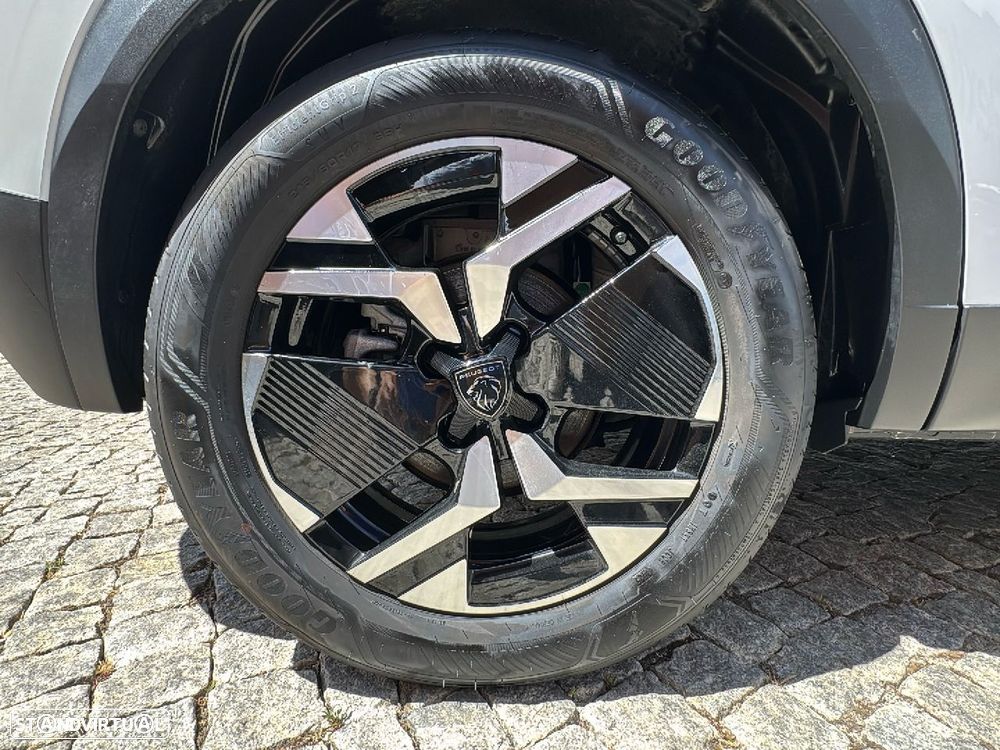 Peugeot e-2008 54 kWh Allure - 16