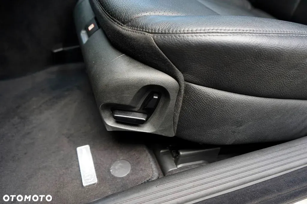 Mercedes-Benz Klasa E 200 T CDI Automatik Avantgarde - 22
