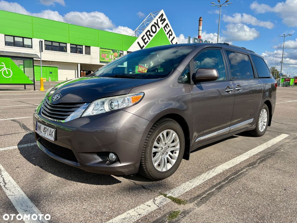 Toyota Sienna 3.5 V6 - 6