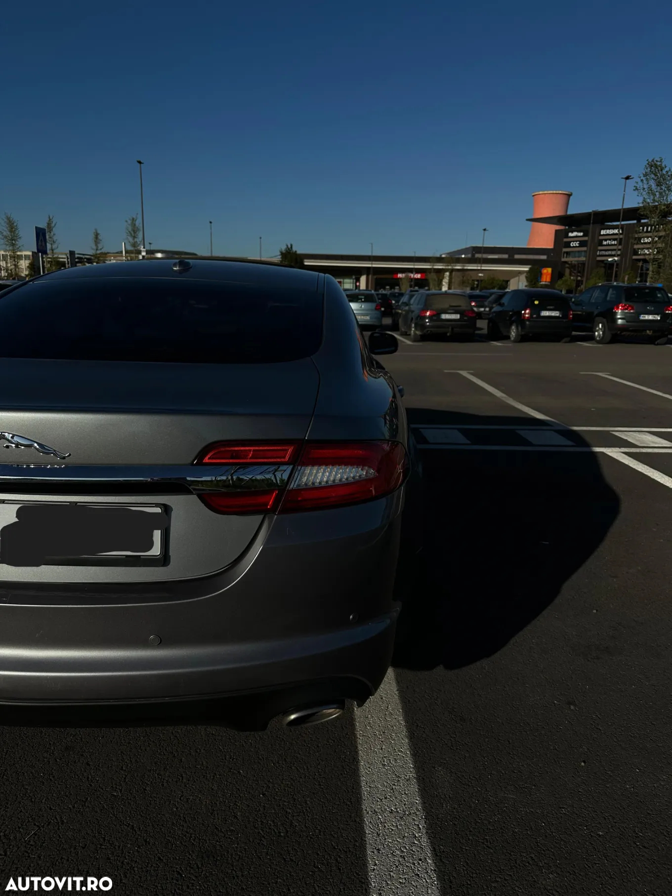 Jaguar XF 2.2D Luxury - 6