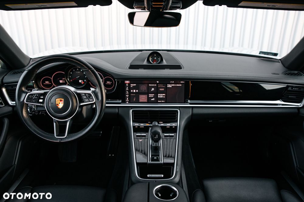 Porsche Panamera 4S - 13