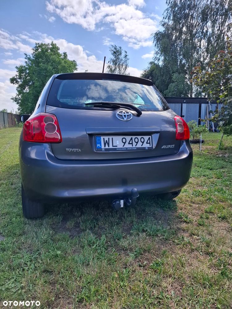 Toyota Auris 1.4 VVT-i Luna - 2